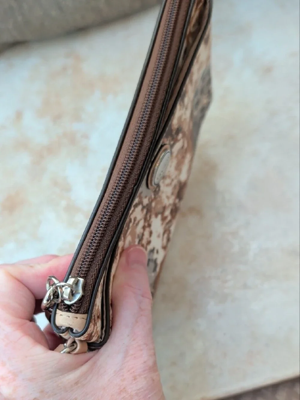 Coach Peyton Floral Neutrals Medium Wristlet EUC